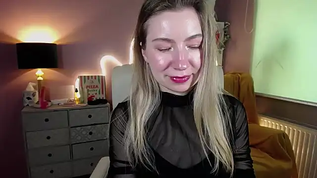 Mia Tasty online show from 12, 3, 2025