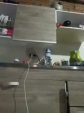 Emiily lee online show from 2, 2, 2025