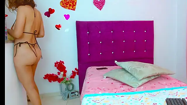 Snapshot of chantalsemenova1 chatting on 2, 2, 2025 chantalsemenova1 online show from 2, 2, 2025