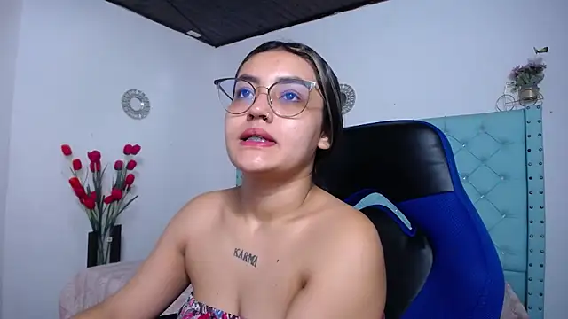 antonella sweetlittle online show from 10, 4, 2026