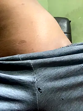 hottbooyy online show from 4, 12, 2025