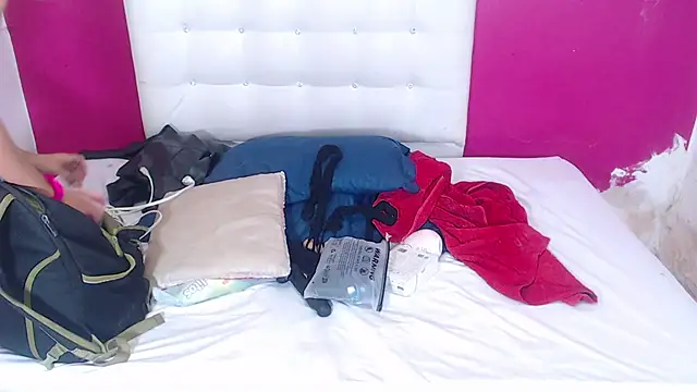 Snapshot of nextdoor_fantasy1 chatting on 26, 11, 2025 nextdoor fantasy1 online show from 26, 11, 2025