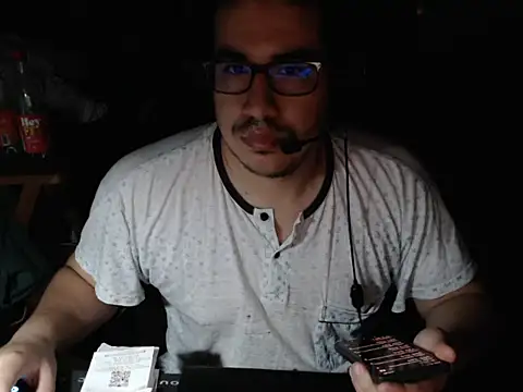 Snapshot of thealfawolf01 chatting on 28, 5, 2026 thealfawolf01 online show from 28, 5, 2026
