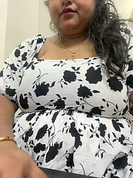 smile pretty online show from 20, 2, 2025