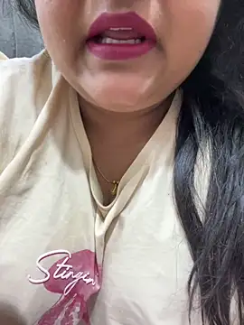 Snapshot of smile_pretty chatting on 13, 3, 2026 smile pretty online show from 13, 3, 2026