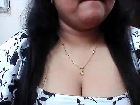 smile pretty online show from 21, 4, 2026