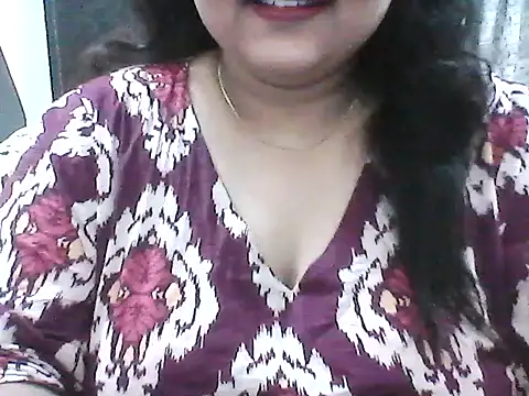 smile pretty online show from 27, 7, 2026