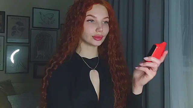 JudyWalkerr online show from 12, 2, 2025