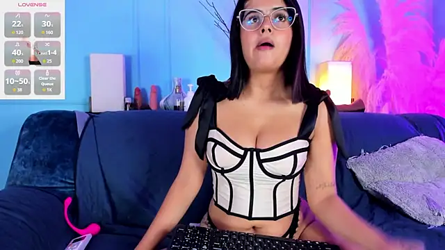 Elizabeth VonSweet online show from 14, 9, 2025