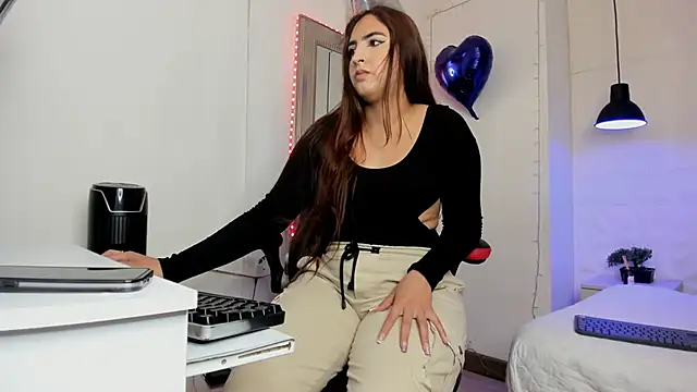 angel hardy dl online show from 9, 2, 2025