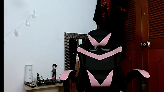 kendallsweet7 online show from 25, 2, 2025