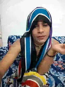 Snapshot of hottiess69 chatting on 28, 4, 2026 hottiess69 online show from 28, 4, 2026