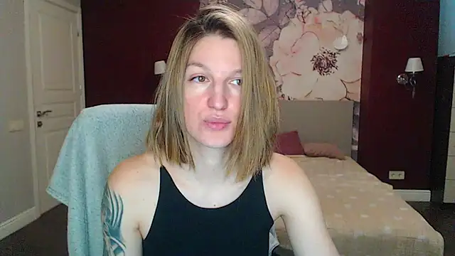 EmilyWalkeri online show from 22, 1, 2025