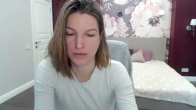 EmilyWalkeri online show from 6, 2, 2025