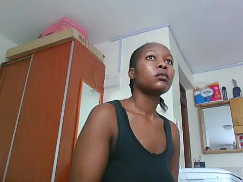 Snapshot of sexy_barbie2024 chatting on 6, 10, 2025 sexy barbie2024 online show from 6, 10, 2025