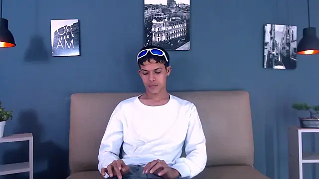 Levis Montes online show from 5, 2, 2025