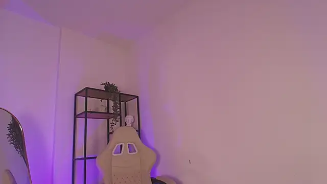 FoxieJullia online show from 20, 1, 2025