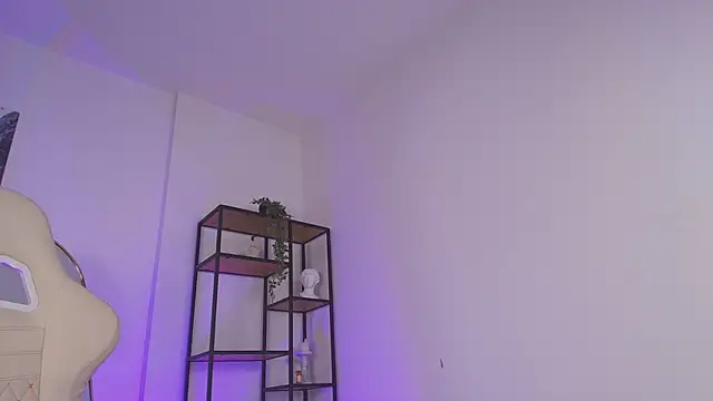 FoxieJullia online show from 22, 1, 2025