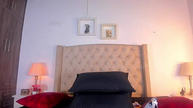 allisson m online show from 19, 12, 2025