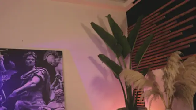 Logan Varela online show from 2, 2, 2025