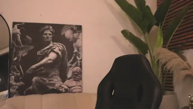 Logan Varela online show from 18, 2, 2025