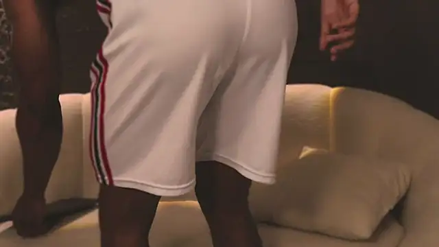 Logan Varela online show from 19, 2, 2025