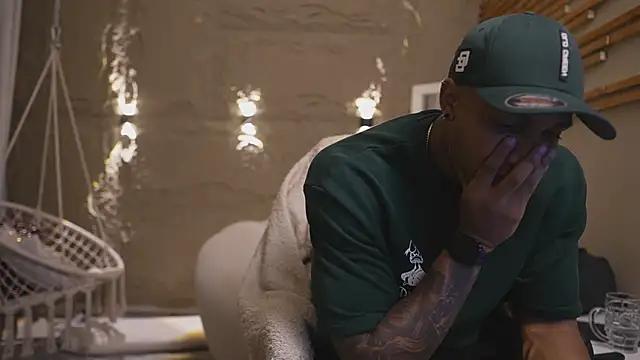 Logan Varela online show from 1, 3, 2026