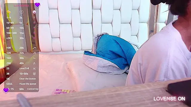 yourcuteneighbourr online show from 7, 3, 2025