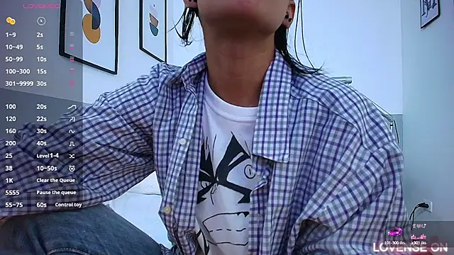 yourcuteneighbourr online show from 18, 3, 2025