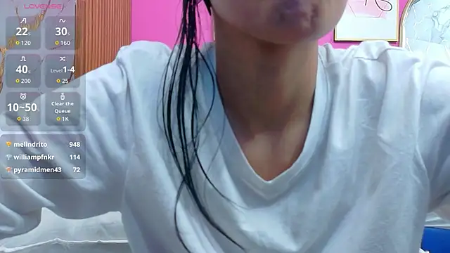 Snapshot of yourcuteneighbourr chatting on 22, 5, 2026 yourcuteneighbourr online show from 22, 5, 2026