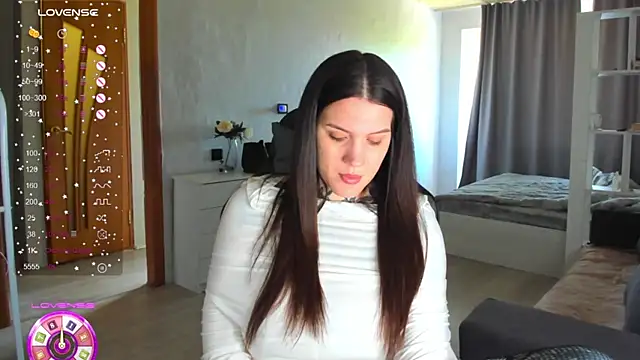 AizaRose online show from 7, 5, 2026
