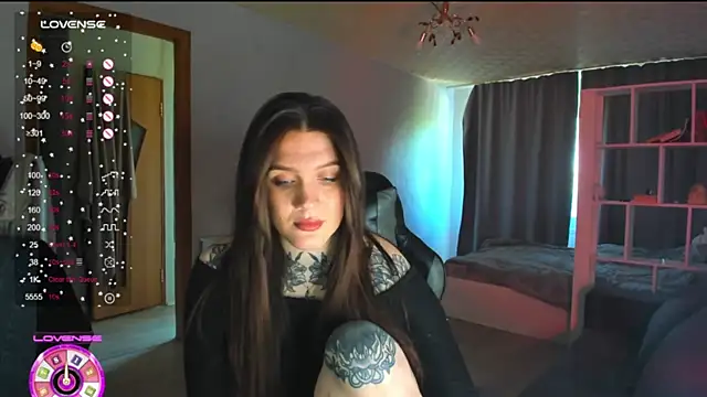 AizaRose online show from 13, 5, 2026