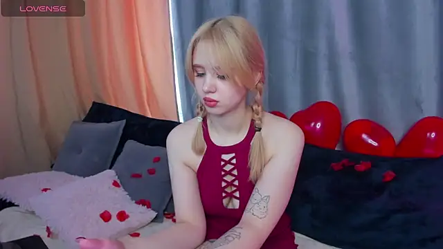 Valerie Woods online show from 15, 2, 2025