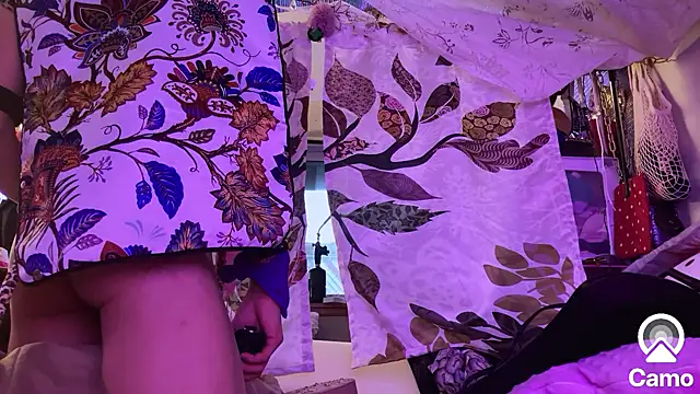 gurlnips online show from 12, 2, 2025