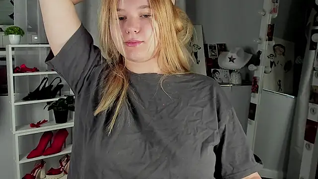 Rebecca Kelly online show from 15, 11, 2025