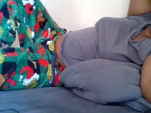 XOXO NATASHALUCKY online show from 7, 6, 2026