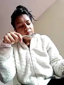 Tiphanydirty3 online show from 11, 2, 2025