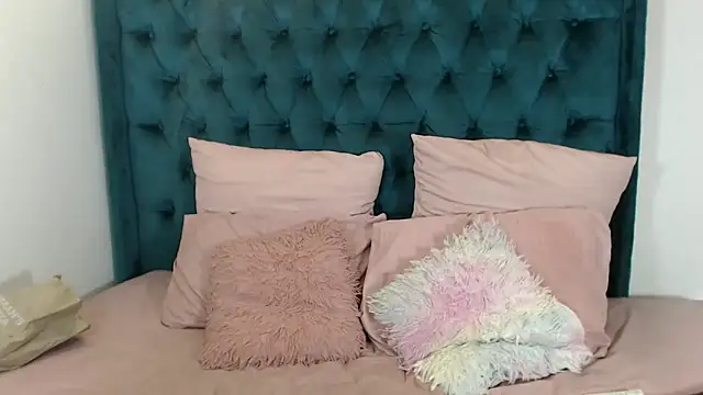 Snapshot of 1Blackertheberry1 chatting on 31, 12, 2024 1Blackertheberry1 online show from 31, 12, 2024