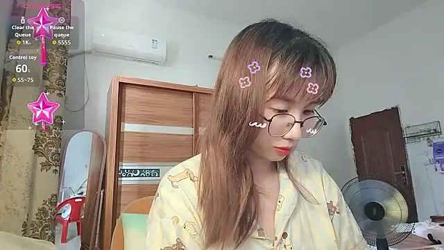 Snapshot of Lili_666 chatting on 2, 6, 2026 Lili 666 online show from 2, 6, 2026
