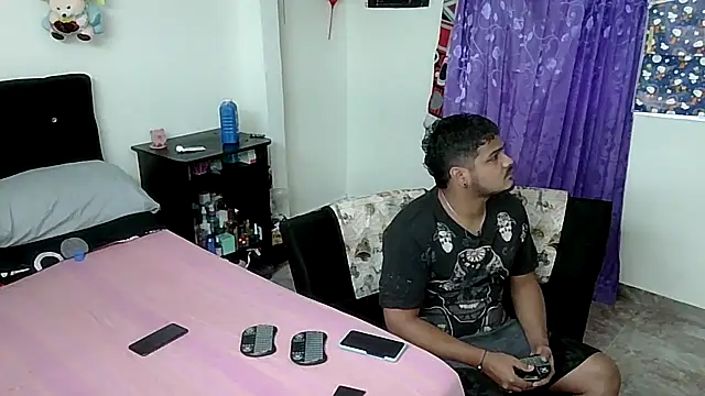 Snapshot of Boycuriousxxx chatting on 28, 4, 2026 Boycuriousxxx online show from 28, 4, 2026