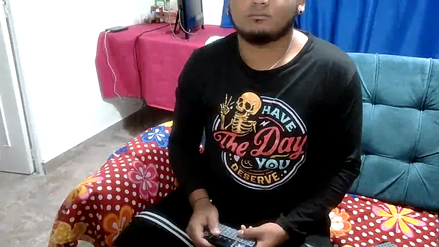 Snapshot of Boycuriousxxx chatting on 8, 7, 2026 Boycuriousxxx online show from 8, 7, 2026