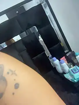 Snapshot of angelss_of_charlie chatting on 8, 1, 2026 angelss of charlie online show from 8, 1, 2026