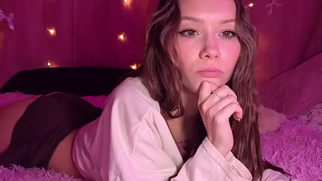 Snapshot of KateVon chatting on 16, 3, 2026 KateVon online show from 16, 3, 2026