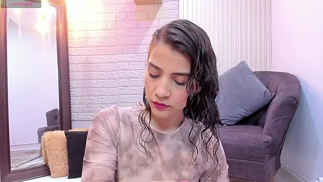Snapshot of Miranda_doll_ chatting on 4, 1, 2025 Miranda doll online show from 4, 1, 2025
