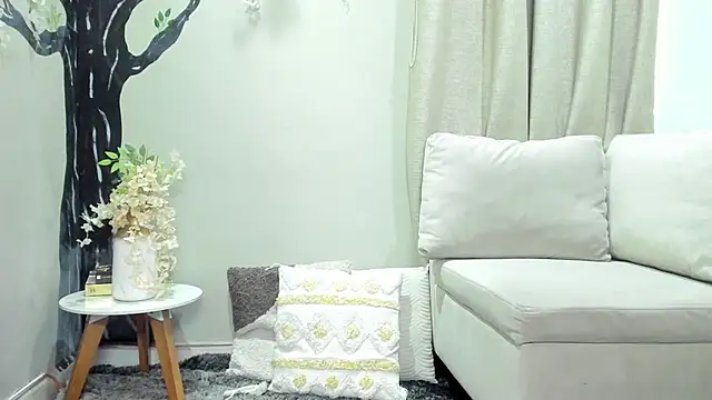 Miranda doll  online show from 20, 12, 2025