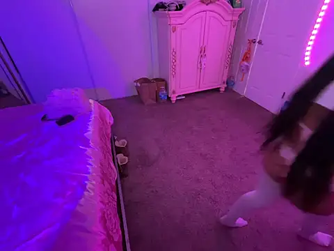 Onlypawzz online show from 27, 3, 2026