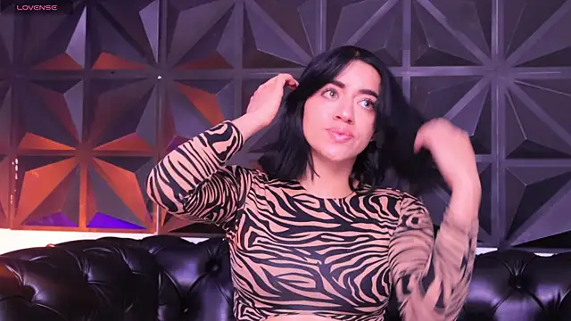 KasiaNoir  online show from 1, 2, 2025