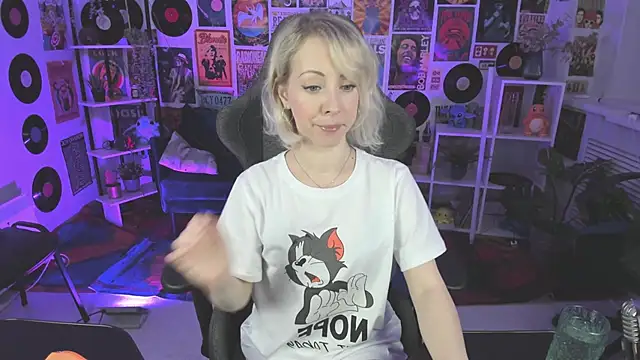 LylithSkye online show from 23, 1, 2025