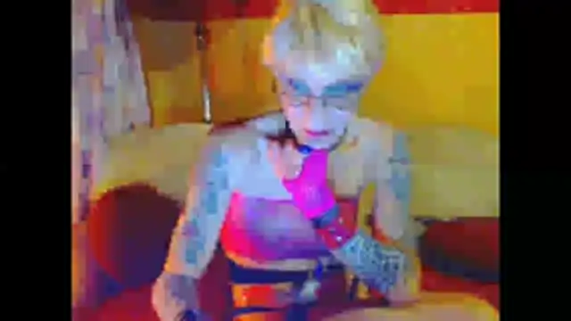 cuxladyboy online show from 28, 5, 2026