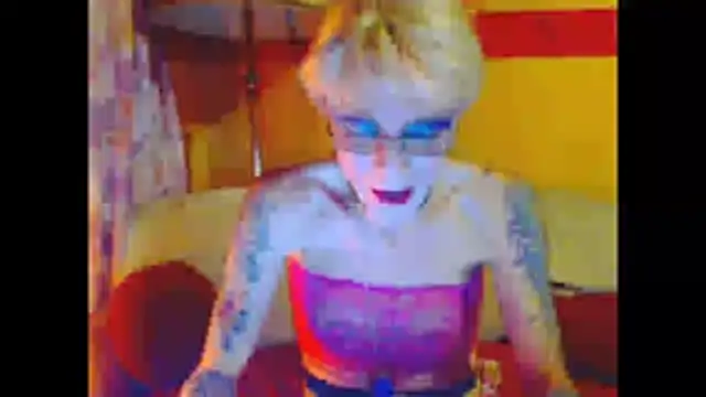 cuxladyboy online show from 3, 6, 2026